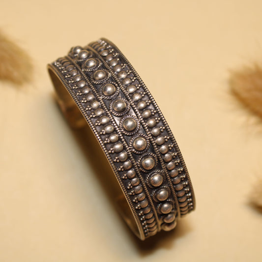 Beaded Texture Silver Kada