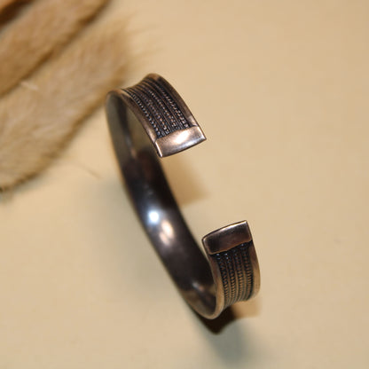 Classic Ribbed Silver Kada