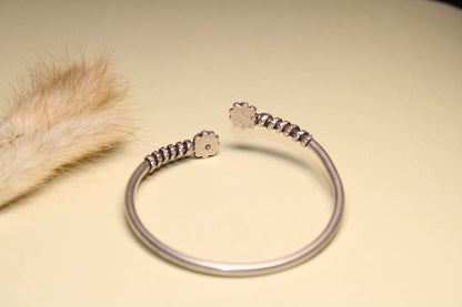 Floral Open-End Silver Kada